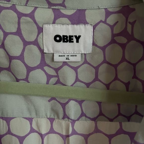 Obey men’s button down - Picture 3 of 4